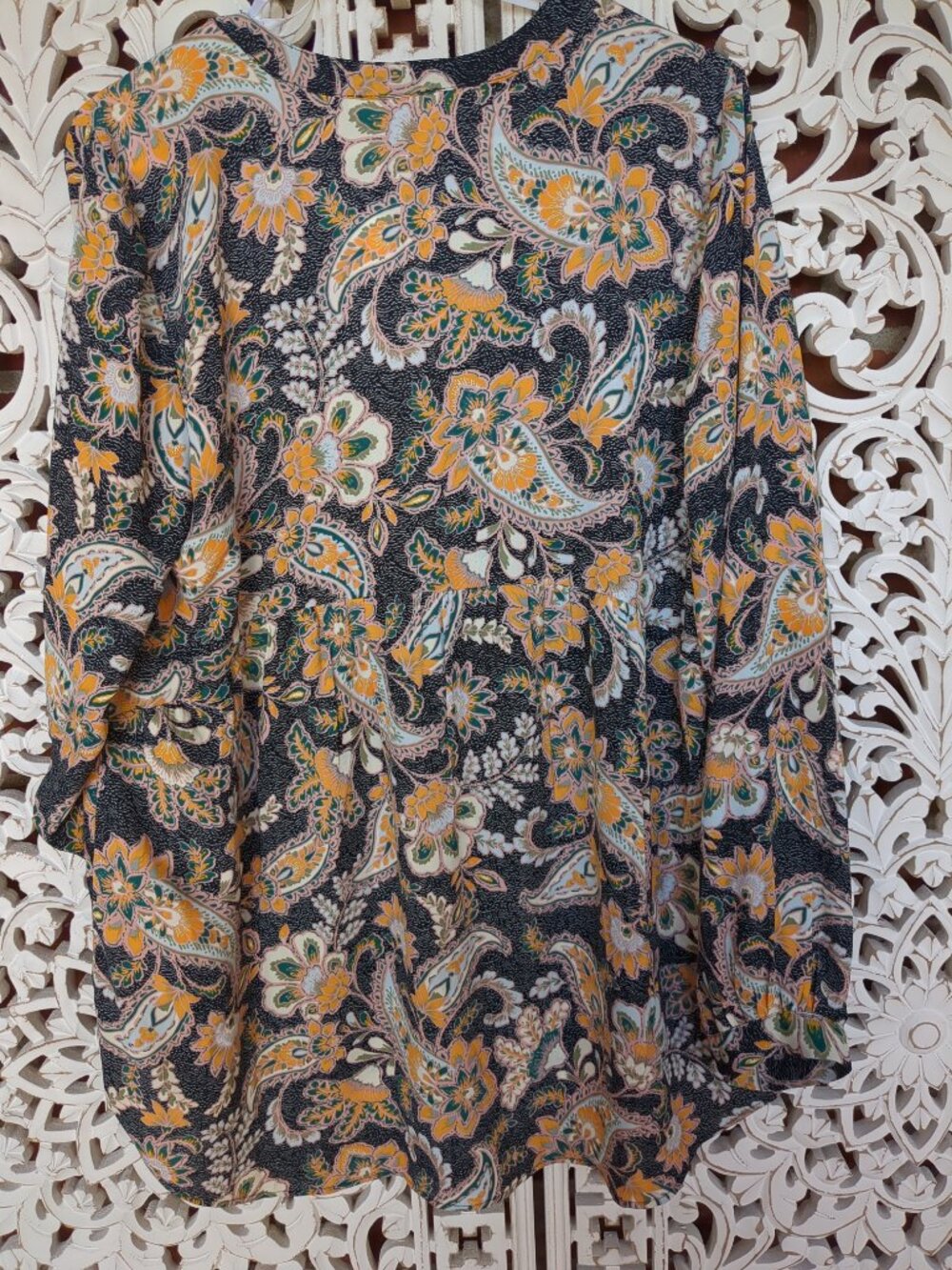L Long Sleeve Multi Color Design Mid Button Up Tunic - Picture 6 of 16